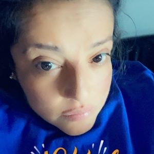 Meet your Posher, Bee